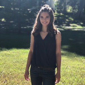 Meet your Posher, Laura